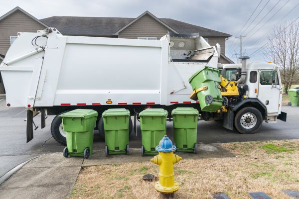 Rubbish Disposal Service in Estero